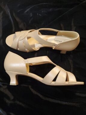 Easy Street Essie Cream Strappy Low Heel Slingback Sandals